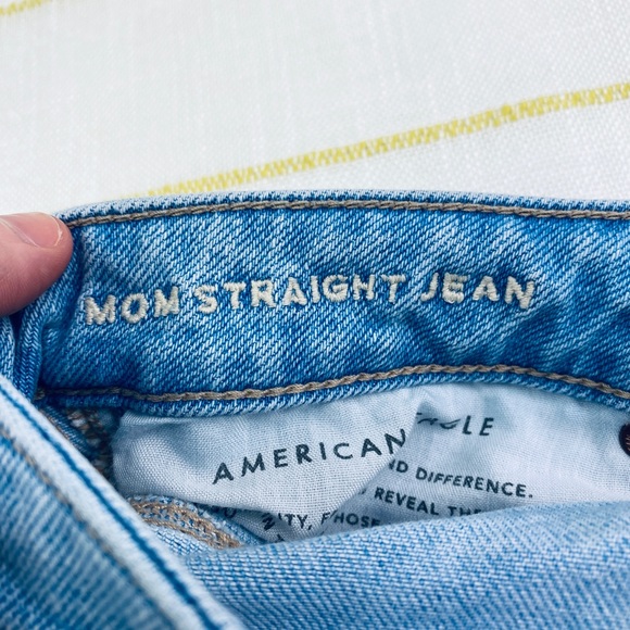 American Eagle High Rise Ripped Mom Straight Jean in indigo medium wash - Picture 4 of 8
